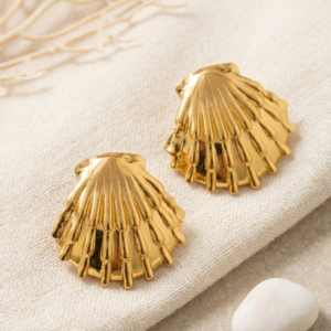 Auraqo Clam Earring