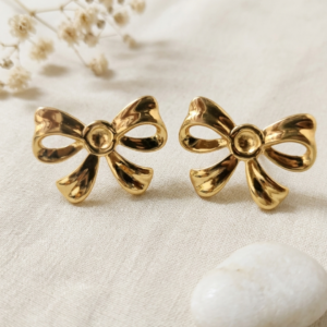 Auraqo Knot Earring