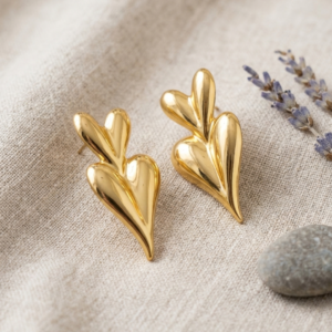 Auraqo Amor Earrings